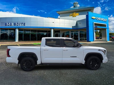 2024 Toyota Tundra 4WD SR5