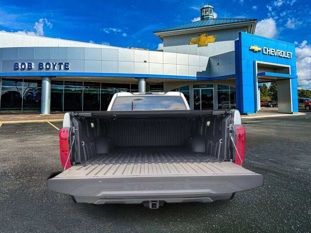 2024 Toyota Tundra 4WD SR5