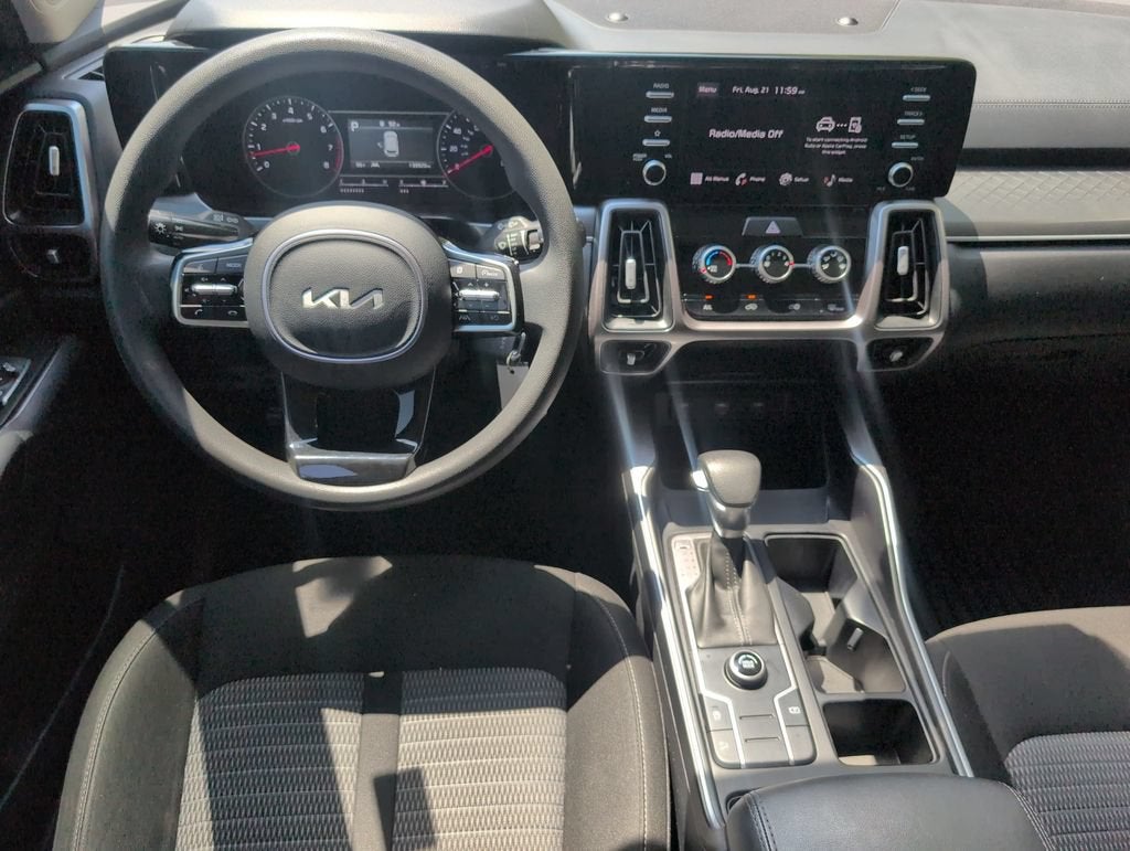 2023 Kia Sorento LX