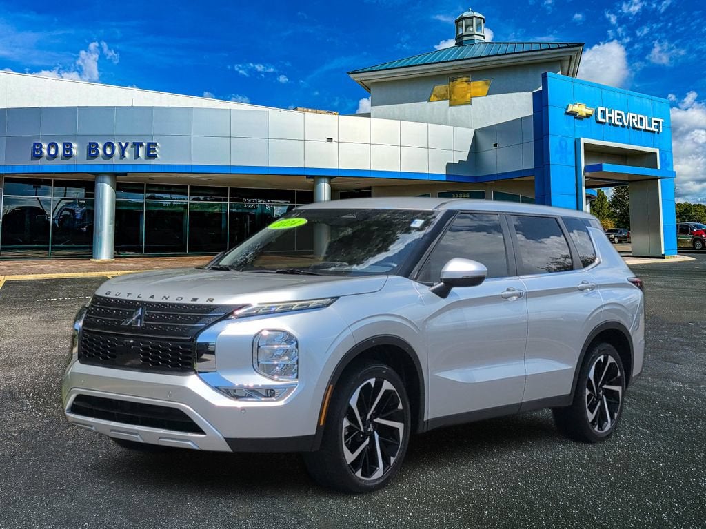 2024 Mitsubishi Outlander SE