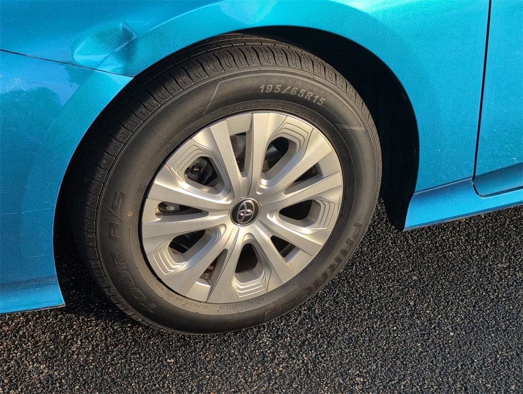 2022 Toyota Prius L Eco