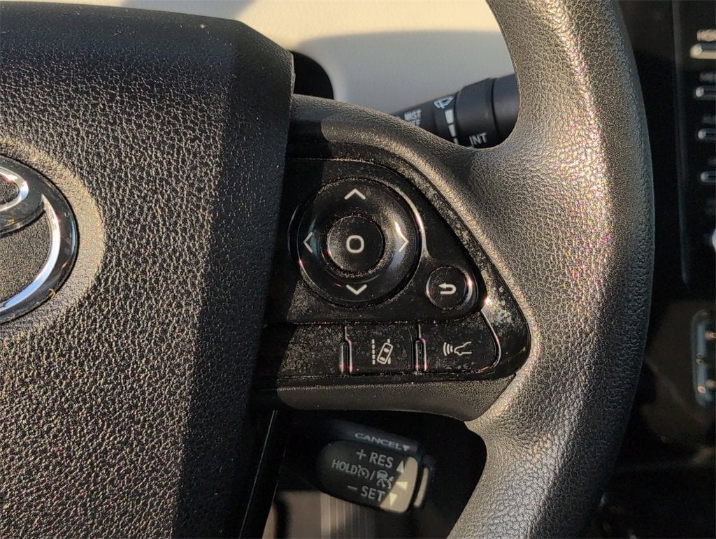 2022 Toyota Prius L Eco