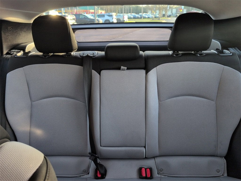 2022 Toyota Prius L Eco