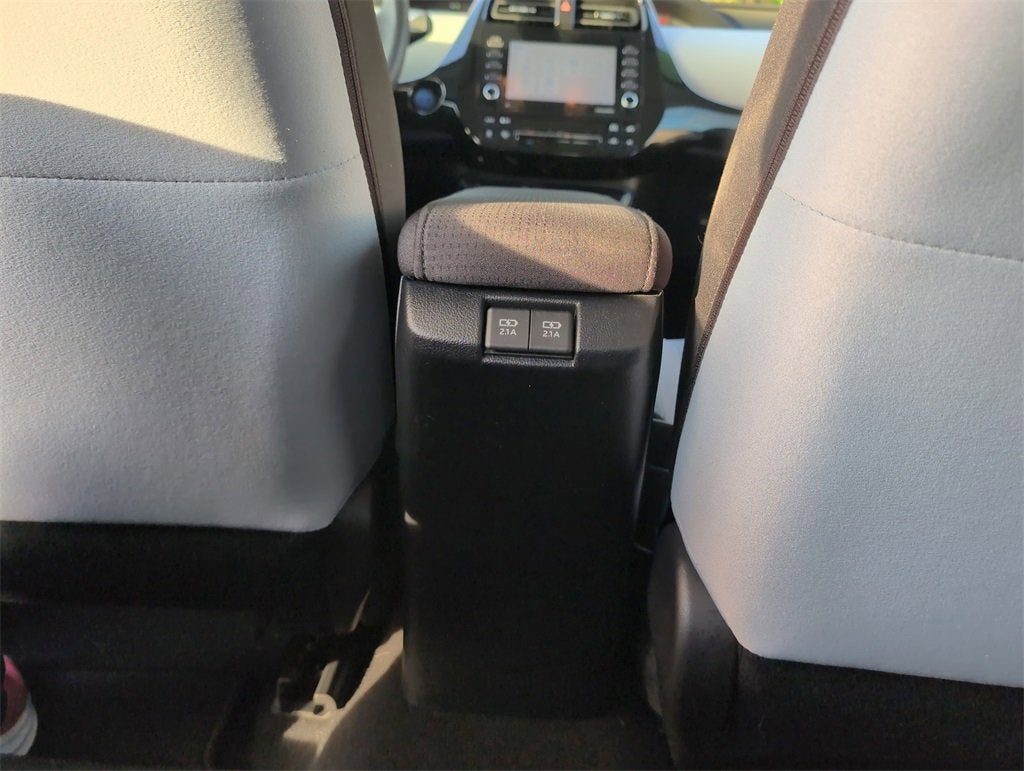 2022 Toyota Prius L Eco