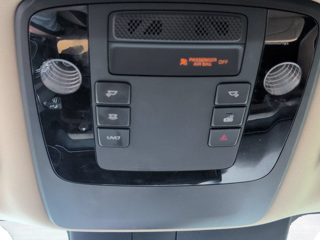 2022 Kia Carnival EX