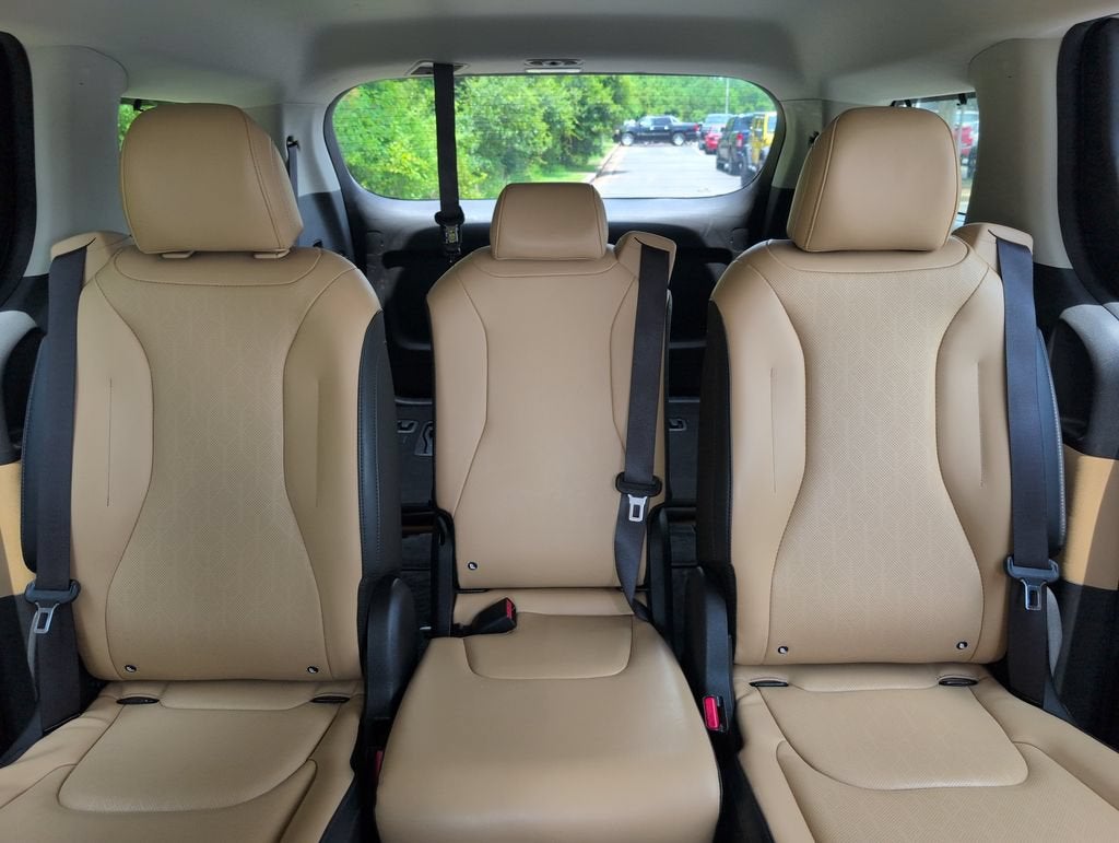 2022 Kia Carnival EX
