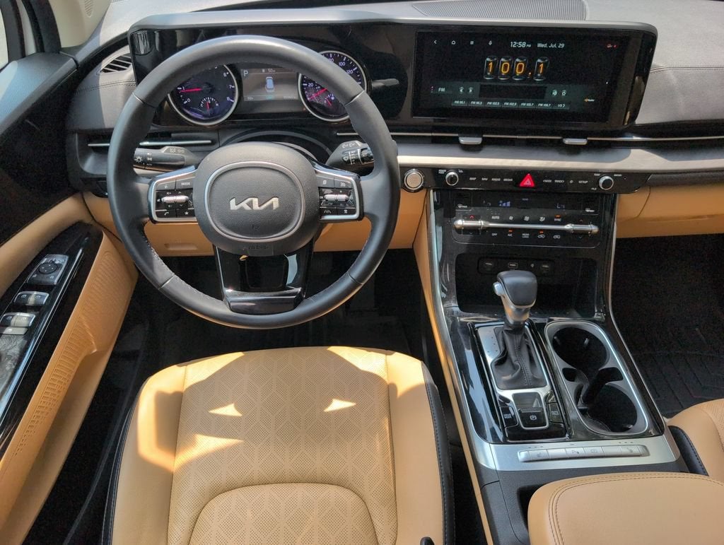 2022 Kia Carnival EX