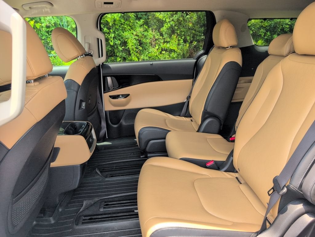 2022 Kia Carnival EX