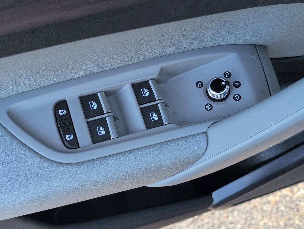 2022 Audi Q5 Premium