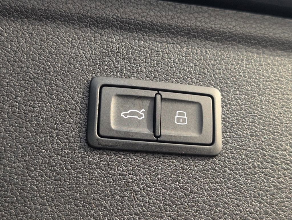 2022 Audi Q5 Premium