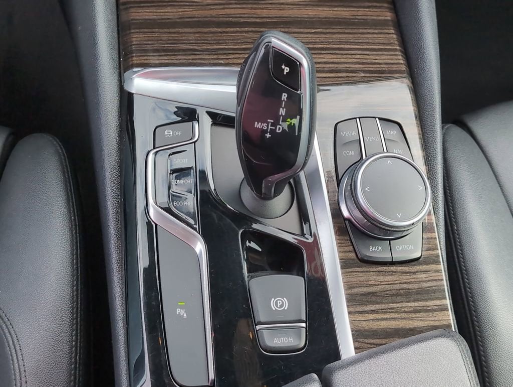 2018 BMW 5 Series 530i