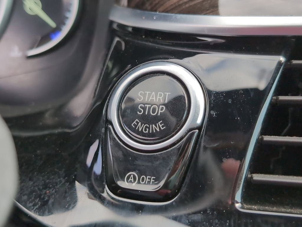 2018 BMW 5 Series 530i