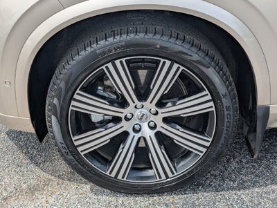 2024 Volvo XC90 Recharge Plug-In Hybrid T8 Ultimate Bright Theme 7-Seater