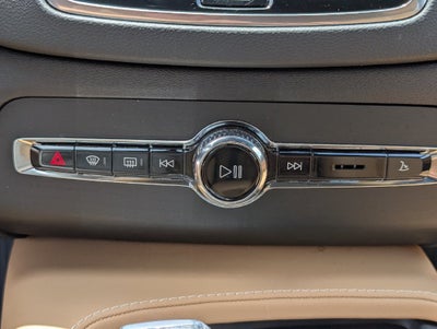 2024 Volvo XC90 Recharge Plug-In Hybrid T8 Ultimate Bright Theme 7-Seater
