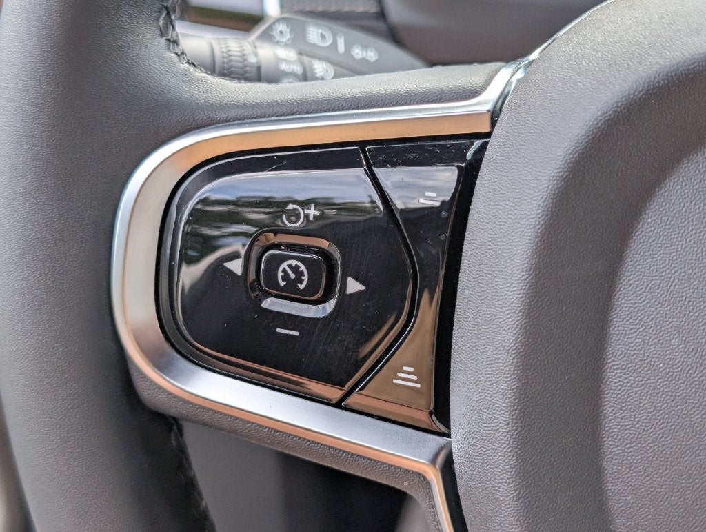 2024 Volvo XC90 Recharge Plug-In Hybrid T8 Ultimate Bright Theme 7-Seater